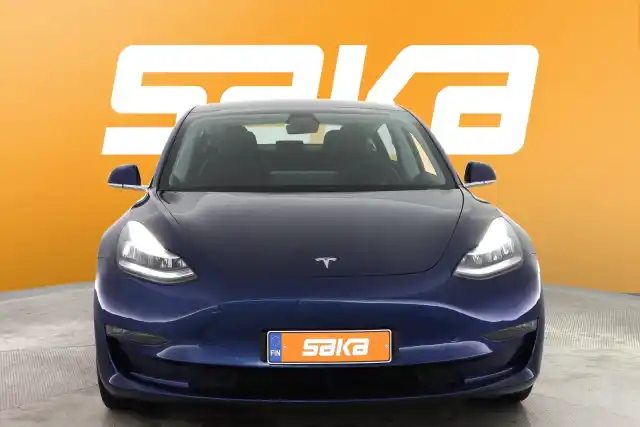 Sininen Sedan, Tesla Model 3 – VAR-68515