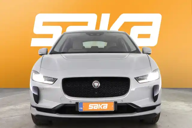 Valkoinen Maastoauto, Jaguar I-PACE – VAR-68614