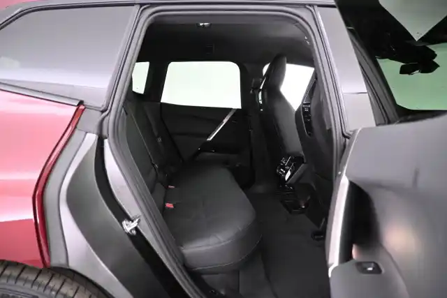 Punainen Maastoauto, BMW iX – VAR-68737