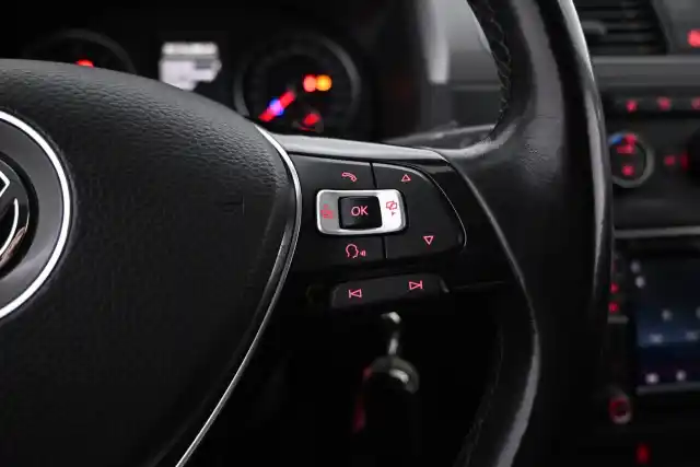 Sininen Tila-auto, Volkswagen Caddy Maxi – VAR-68954