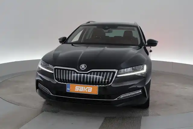 Musta Farmari, Skoda Superb – VAR-69057