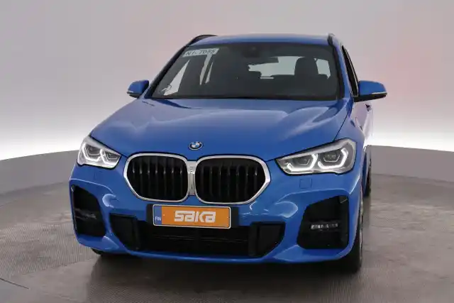 Sininen Maastoauto, BMW X1 – VAR-69065
