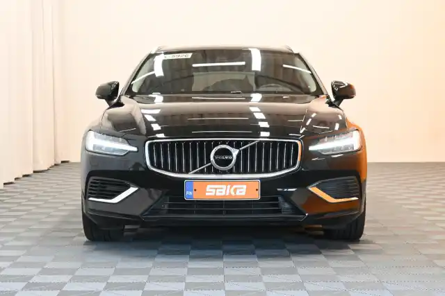 Musta Farmari, Volvo V60 – VAR-69817