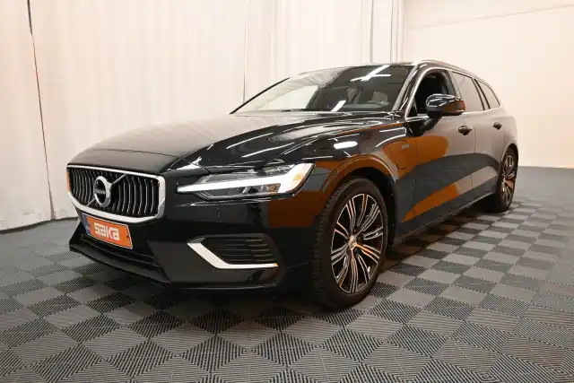 Musta Farmari, Volvo V60 – VAR-69817