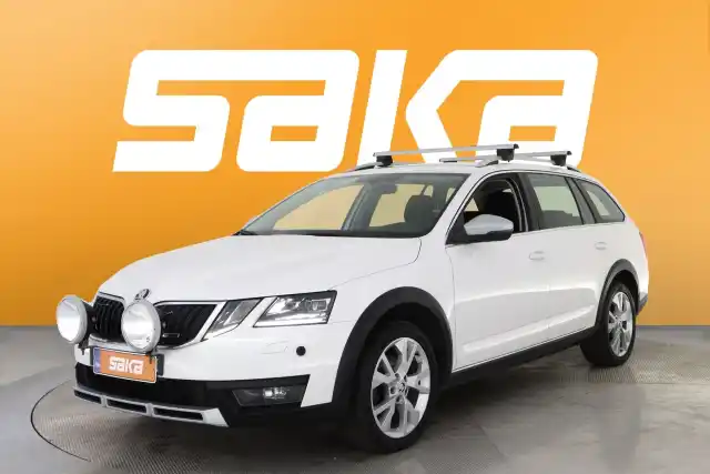 Valkoinen Farmari, Skoda Octavia – VAR-69829