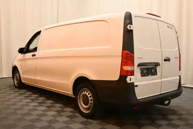 Valkoinen Pakettiauto, Mercedes-Benz Vito – VAR-69851