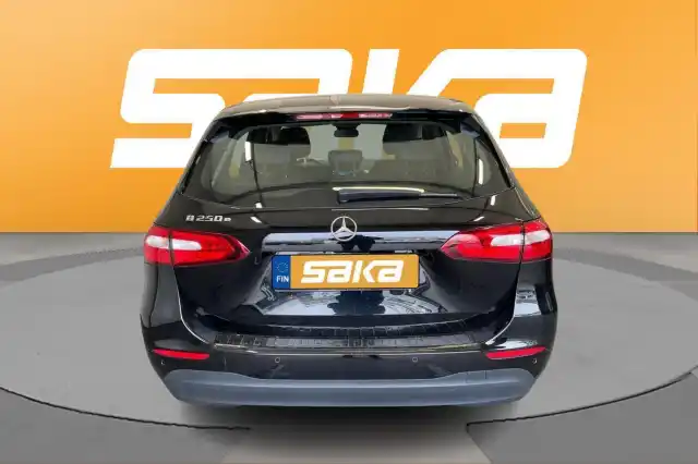 Musta Farmari, Mercedes-Benz B – VAR-70042