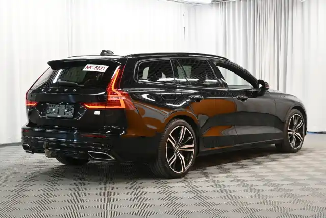 Musta Farmari, Volvo V60 – VAR-70335