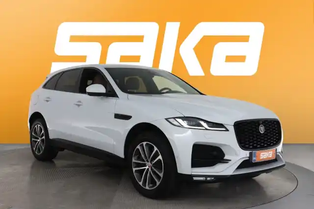 Valkoinen Maastoauto, Jaguar F-PACE – VAR-70494