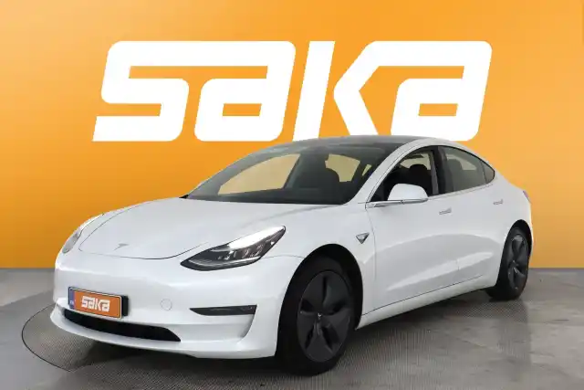 Valkoinen Sedan, Tesla Model 3 – VAR-70572