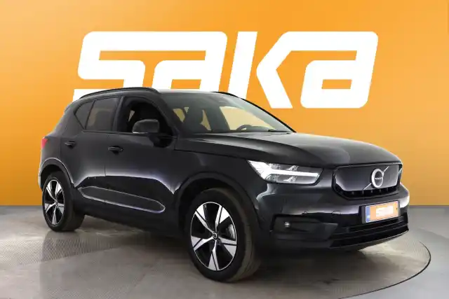 Musta Maastoauto, Volvo XC40 – VAR-70725