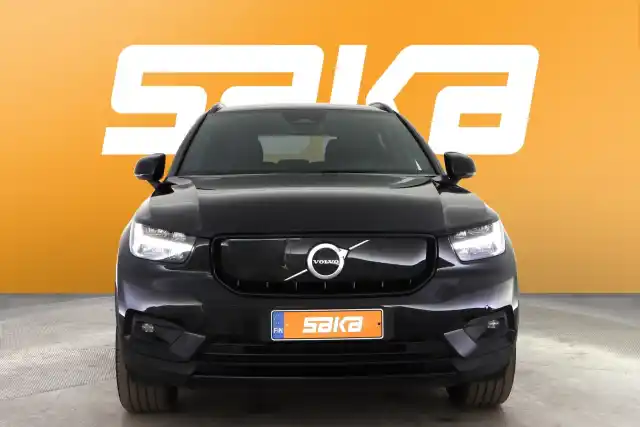 Musta Maastoauto, Volvo XC40 – VAR-70725