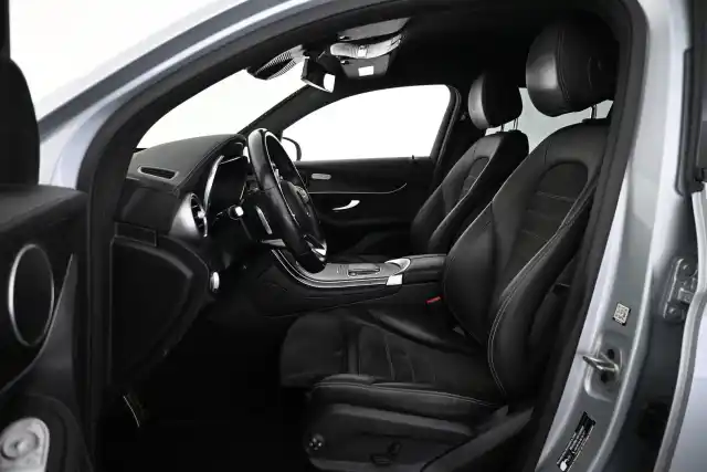 Harmaa Coupe, Mercedes-Benz GLC – VAR-70834