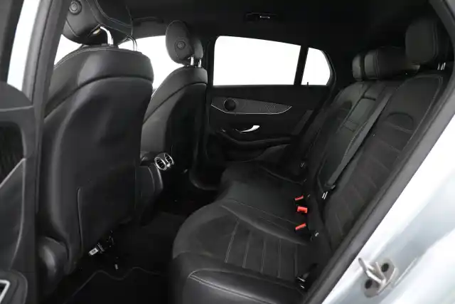 Harmaa Coupe, Mercedes-Benz GLC – VAR-70834