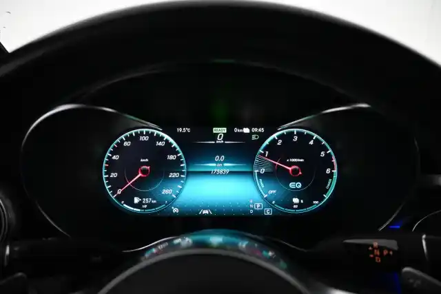 Harmaa Coupe, Mercedes-Benz GLC – VAR-70834