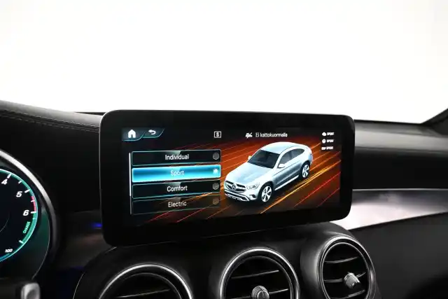 Harmaa Coupe, Mercedes-Benz GLC – VAR-70834