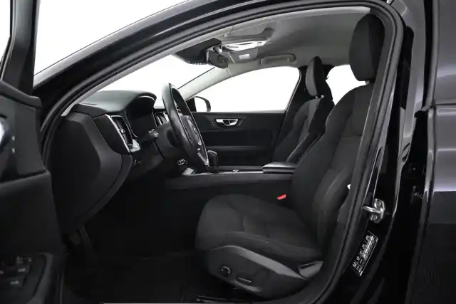 Musta Farmari, Volvo V60 – VAR-70852