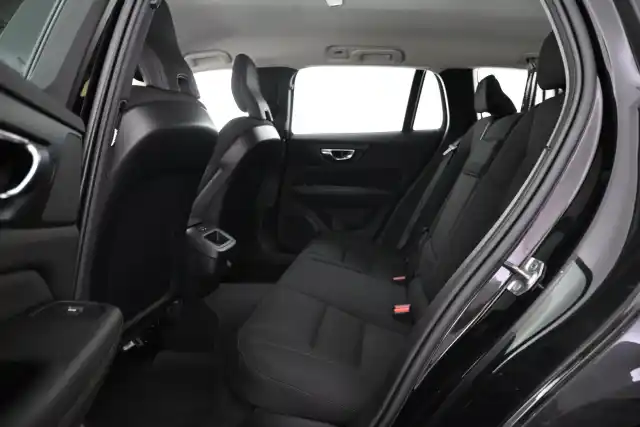 Musta Farmari, Volvo V60 – VAR-70852