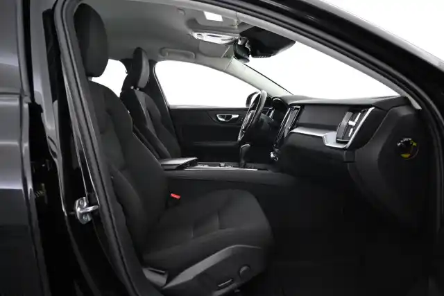 Musta Farmari, Volvo V60 – VAR-70852