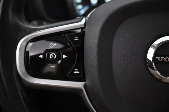 Musta Farmari, Volvo V60 – VAR-70852