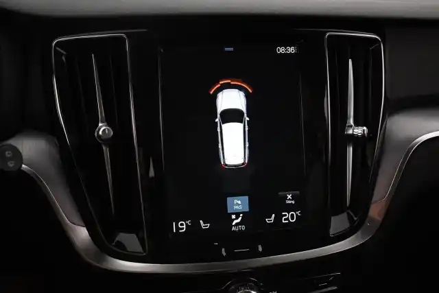 Musta Farmari, Volvo V60 – VAR-70852