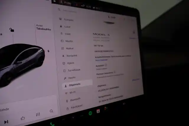 Harmaa Viistoperä, Tesla Model 3 – VAR-71312