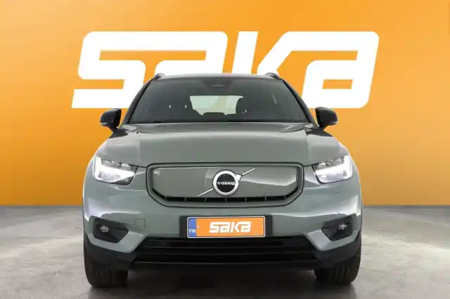 Vihreä Maastoauto, Volvo XC40 – VAR-71536