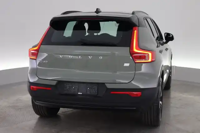 Vihreä Maastoauto, Volvo XC40 – VAR-71536