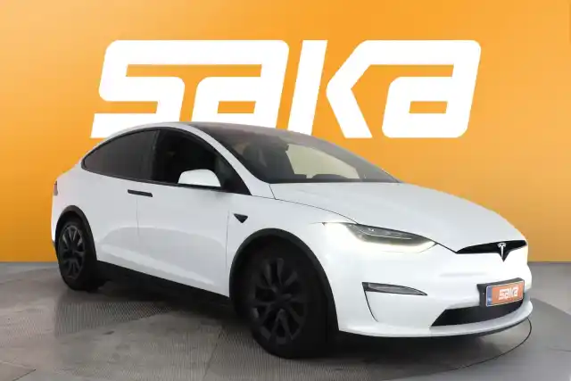 Valkoinen Maastoauto, Tesla Model X – VAR-71707