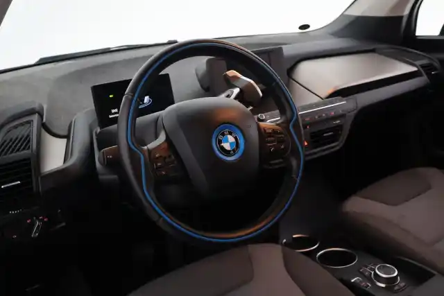 Valkoinen Viistoperä, BMW I3S – VAR-71817