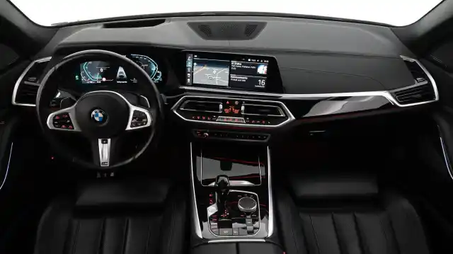 Valkoinen Maastoauto, BMW X5 – VAR-72017