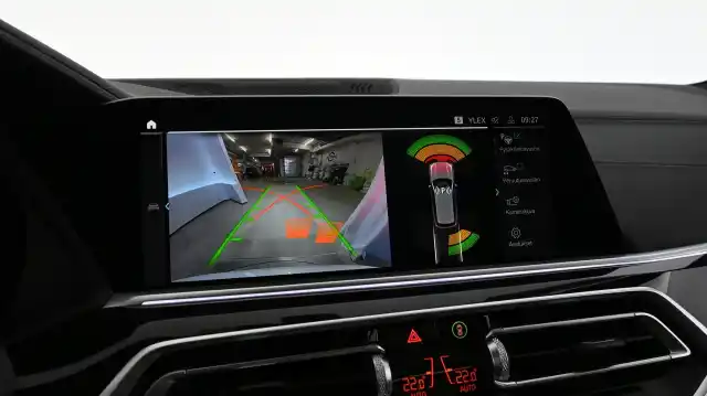 Valkoinen Maastoauto, BMW X5 – VAR-72017