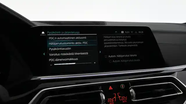 Valkoinen Maastoauto, BMW X5 – VAR-72017