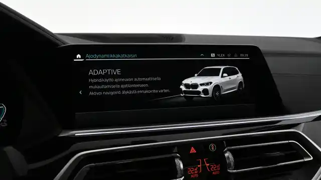Valkoinen Maastoauto, BMW X5 – VAR-72017