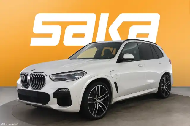 Valkoinen Maastoauto, BMW X5 – VAR-72017