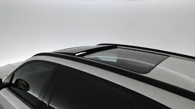 Valkoinen Maastoauto, BMW X5 – VAR-72017