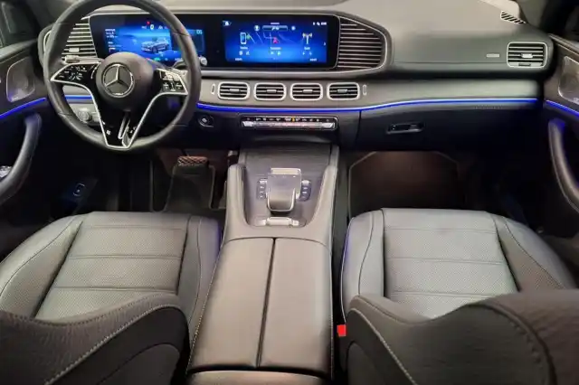 Harmaa Maastoauto, Mercedes-Benz GLE – VAR-72029