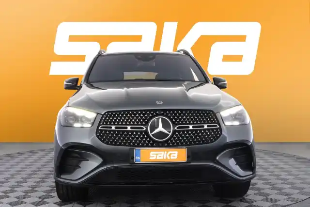 Harmaa Maastoauto, Mercedes-Benz GLE – VAR-72029