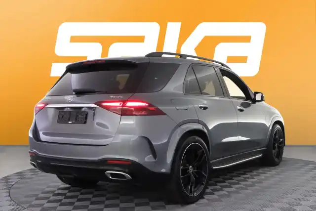 Harmaa Maastoauto, Mercedes-Benz GLE – VAR-72029