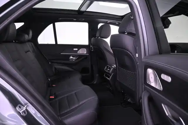Harmaa Maastoauto, Mercedes-Benz GLE – VAR-72029