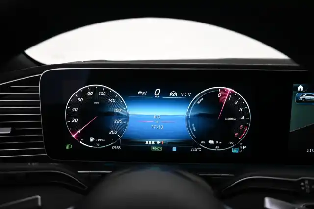 Harmaa Maastoauto, Mercedes-Benz GLE – VAR-72029