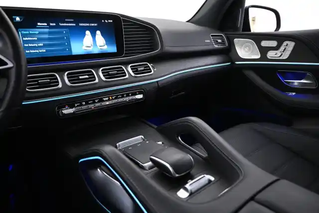 Harmaa Maastoauto, Mercedes-Benz GLE – VAR-72029