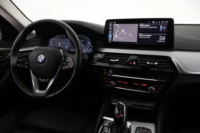 Musta Farmari, BMW 530 – VAR-72149