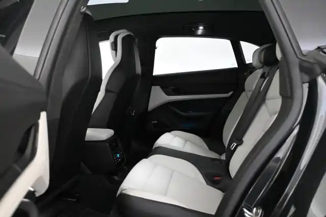 Musta Farmari, Porsche Taycan – VAR-72403