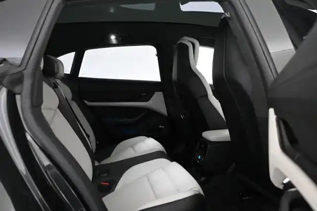 Musta Farmari, Porsche Taycan – VAR-72403