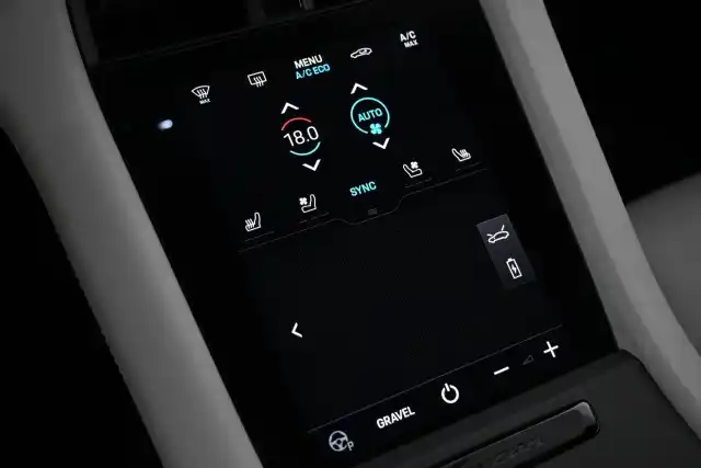 Musta Farmari, Porsche Taycan – VAR-72403