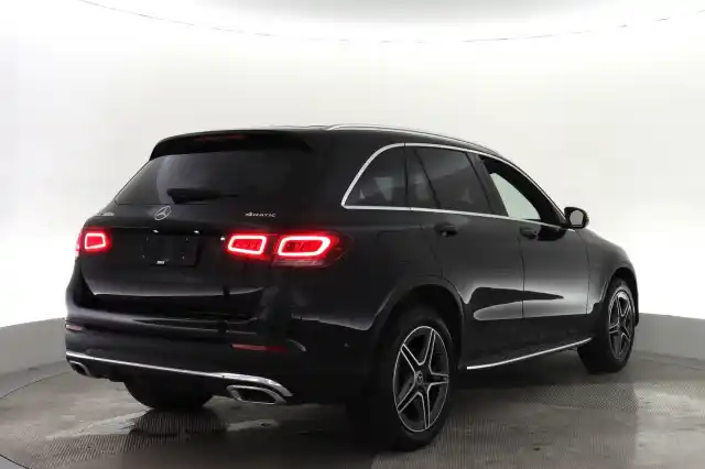 Musta Maastoauto, Mercedes-Benz GLC – VAR-72622