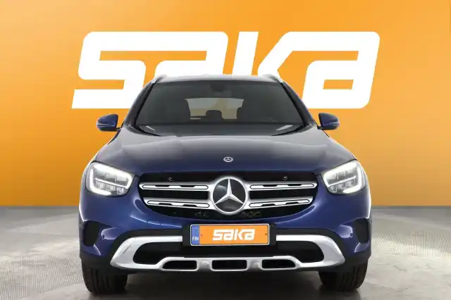 Sininen Maastoauto, Mercedes-Benz GLC – VAR-72823