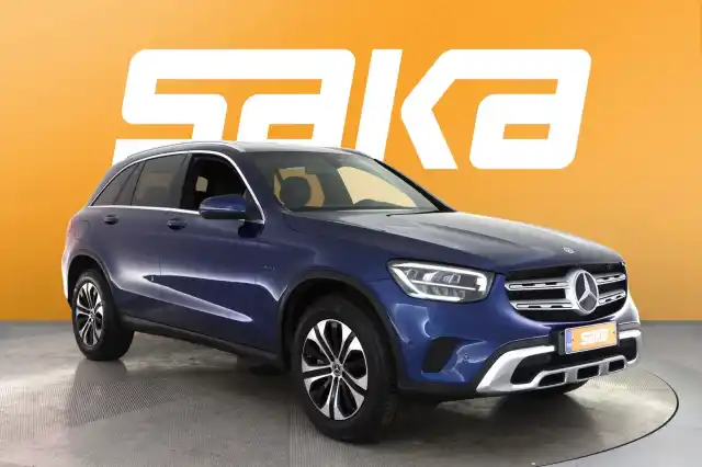 Sininen Maastoauto, Mercedes-Benz GLC – VAR-72823