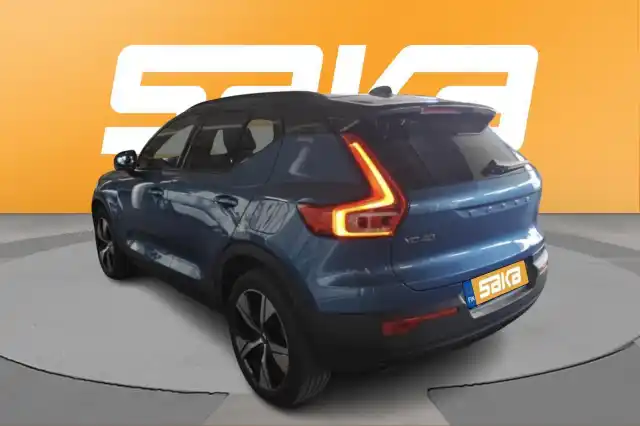 Sininen Maastoauto, Volvo XC40 – VAR-73124